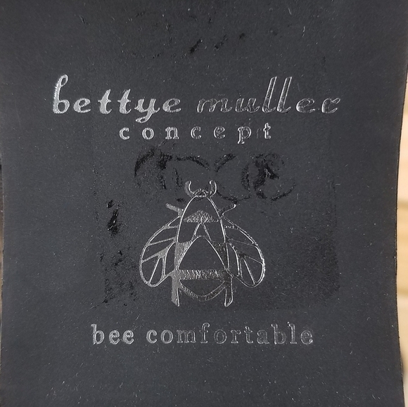 Bettye Muller 8.5 US Trinity Black Biker Leather Side Zip Booties Ankle Boot NEW - Picture 10 of 12